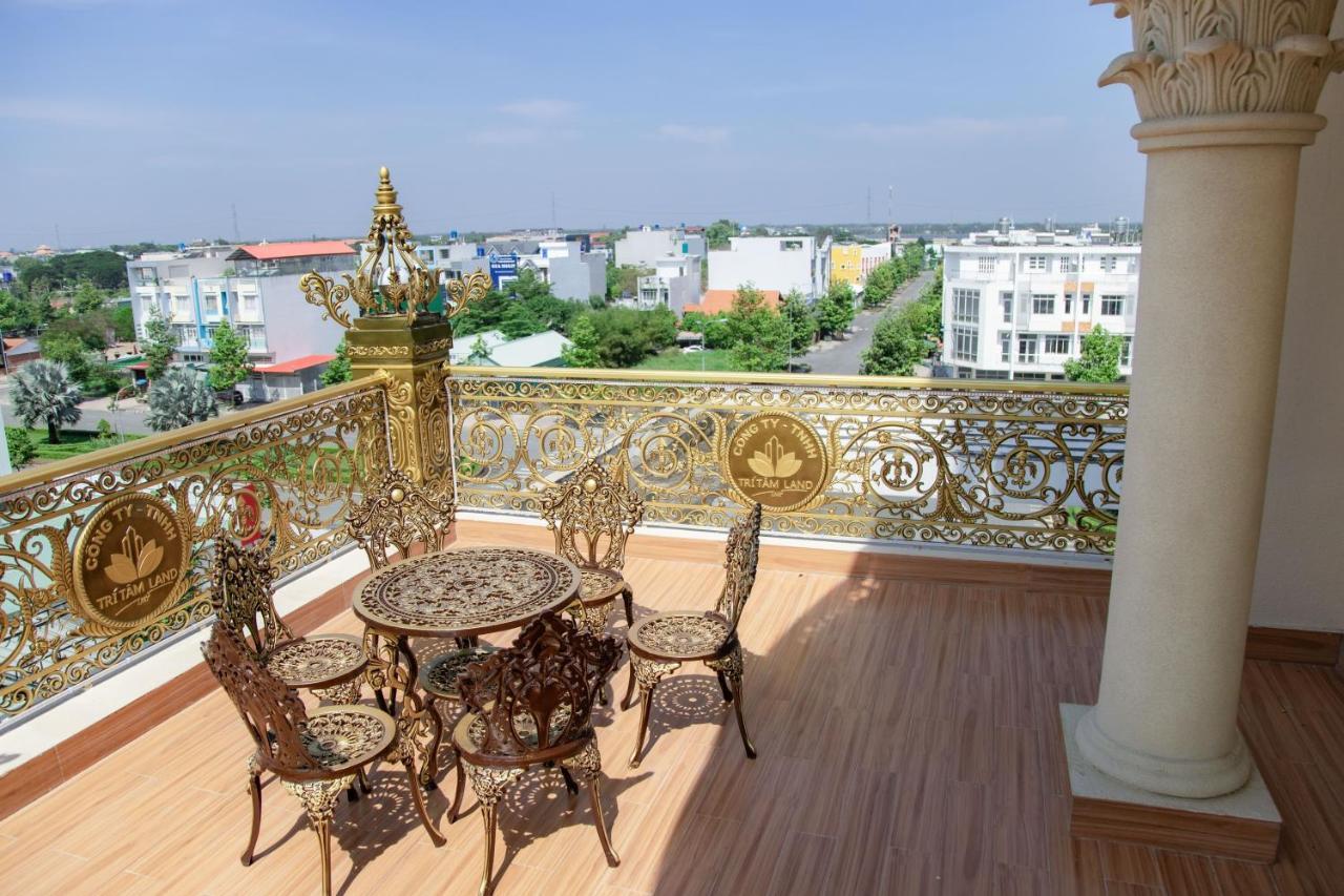 Tri Tam Hotel - Khach San Tri Tam Ben Luc Экстерьер фото
