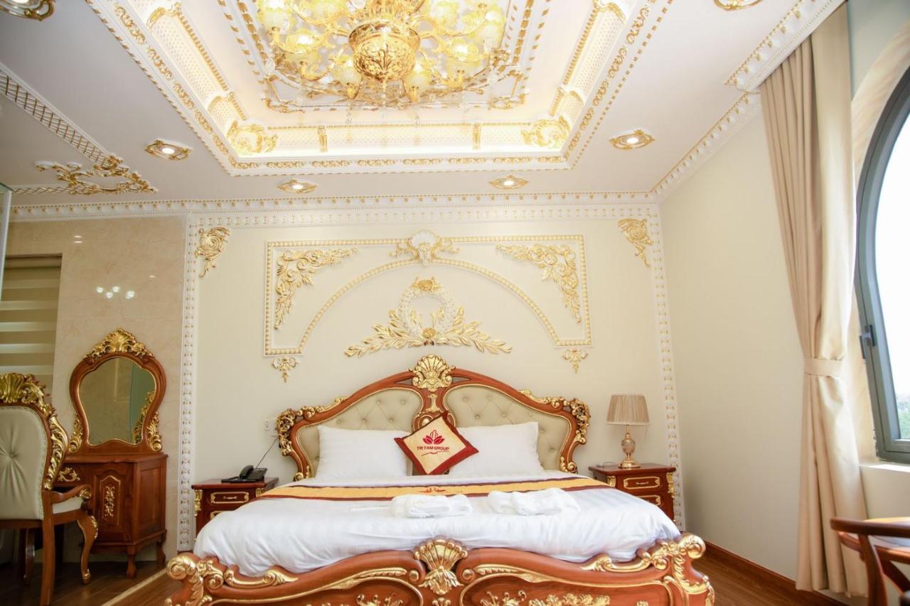 Tri Tam Hotel - Khach San Tri Tam Ben Luc Экстерьер фото