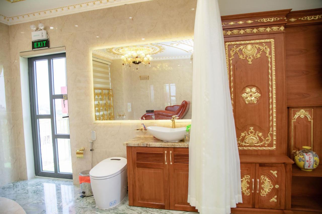Tri Tam Hotel - Khach San Tri Tam Ben Luc Экстерьер фото