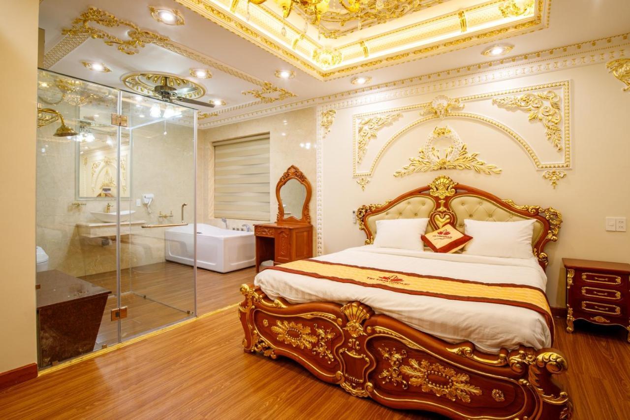 Tri Tam Hotel - Khach San Tri Tam Ben Luc Экстерьер фото