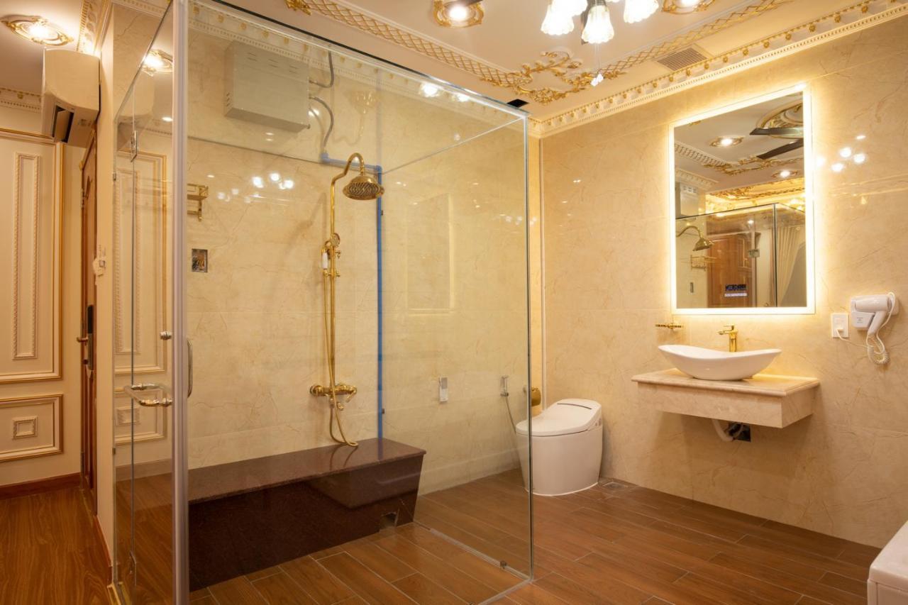 Tri Tam Hotel - Khach San Tri Tam Ben Luc Экстерьер фото