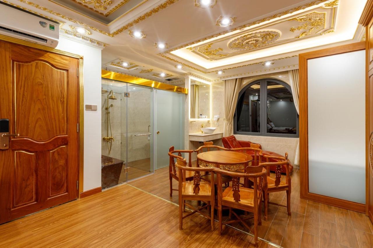 Tri Tam Hotel - Khach San Tri Tam Ben Luc Экстерьер фото