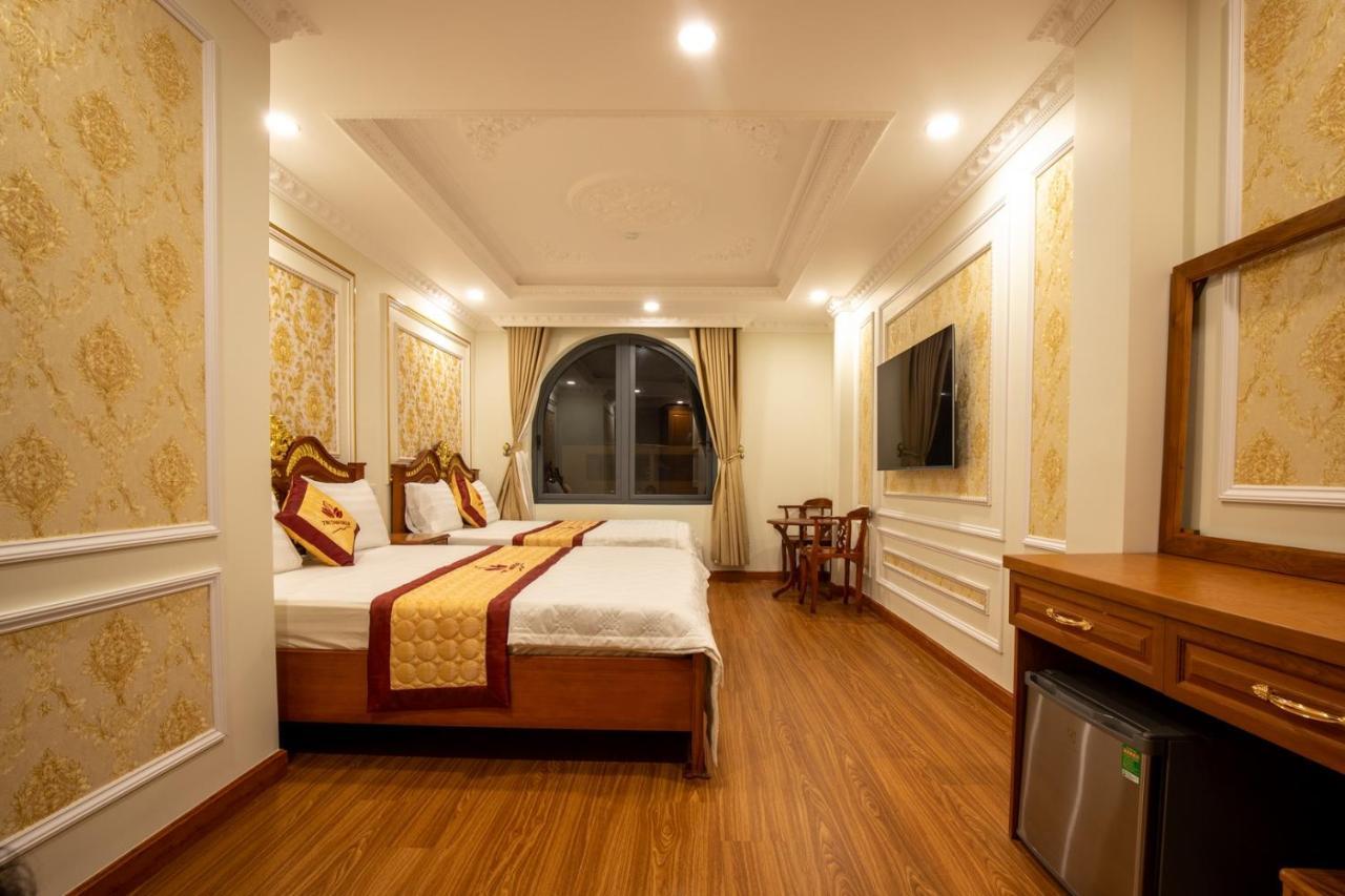Tri Tam Hotel - Khach San Tri Tam Ben Luc Экстерьер фото