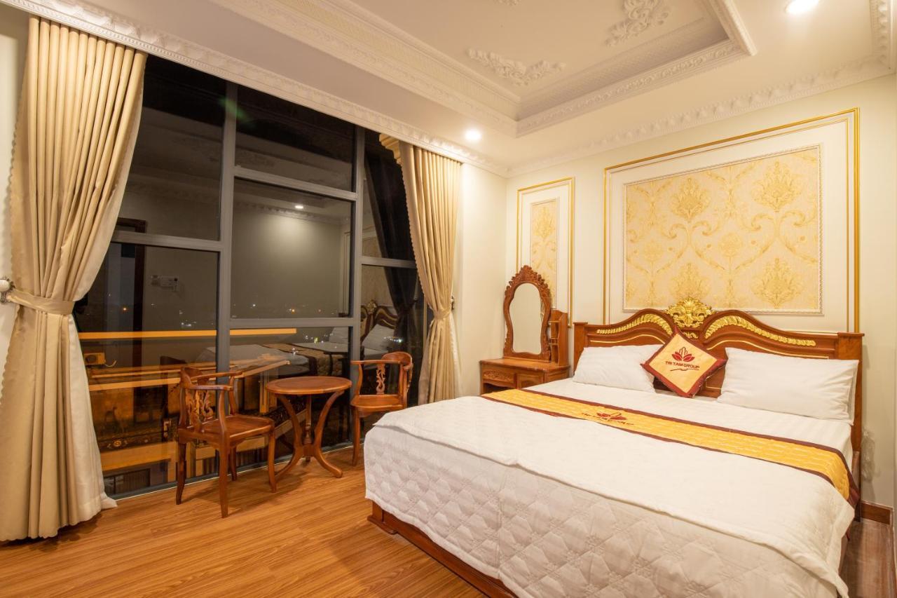 Tri Tam Hotel - Khach San Tri Tam Ben Luc Экстерьер фото