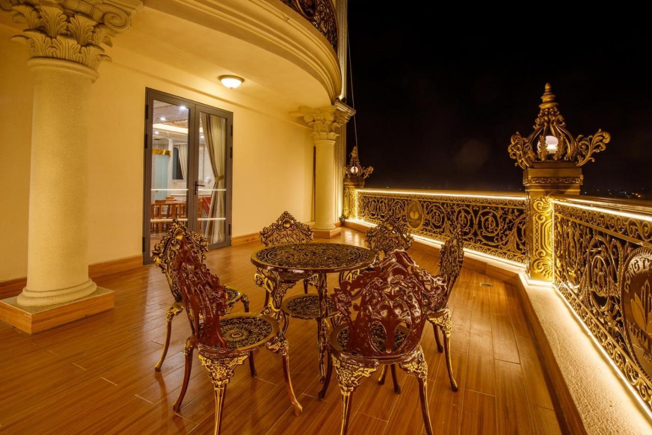 Tri Tam Hotel - Khach San Tri Tam Ben Luc Экстерьер фото