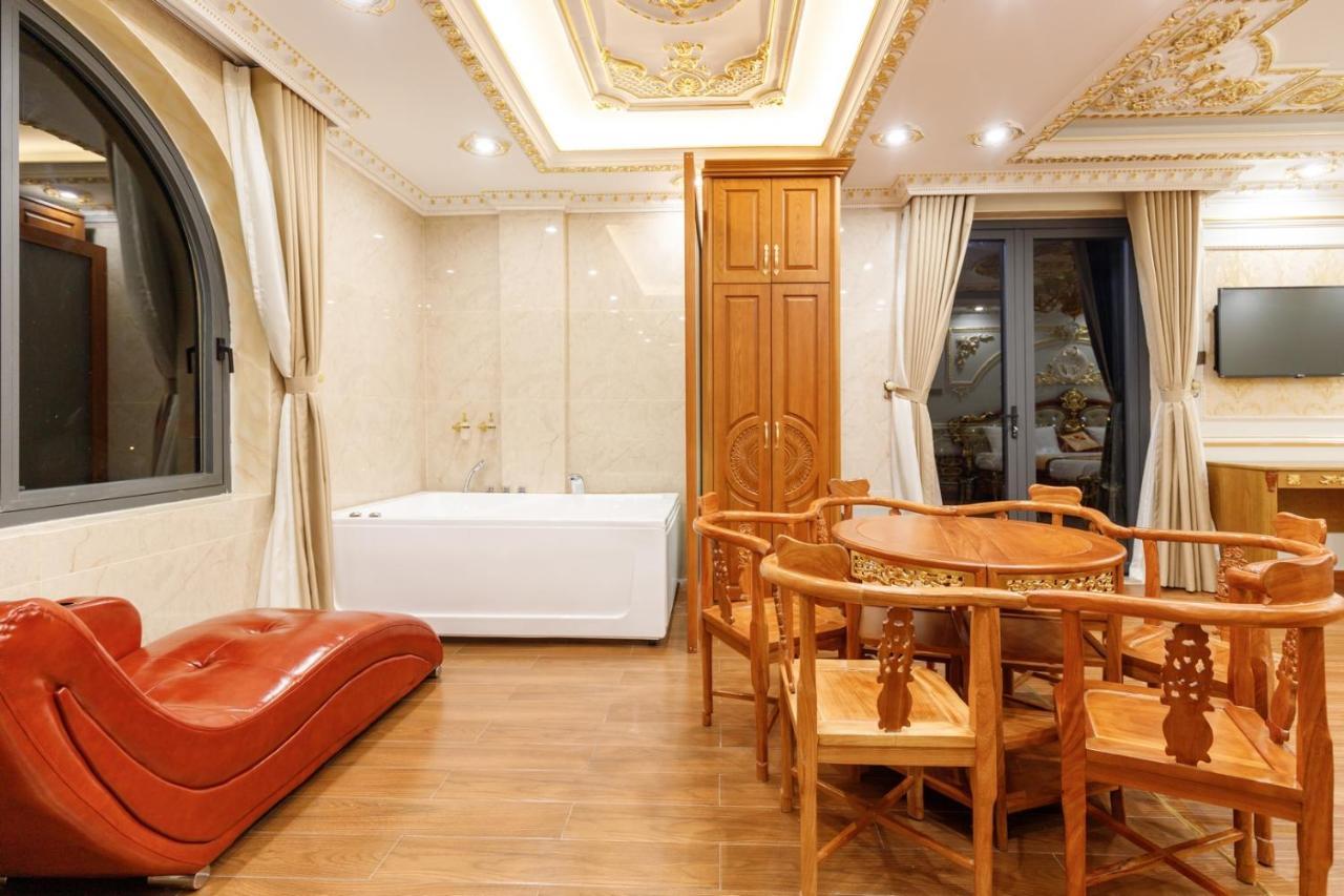 Tri Tam Hotel - Khach San Tri Tam Ben Luc Экстерьер фото