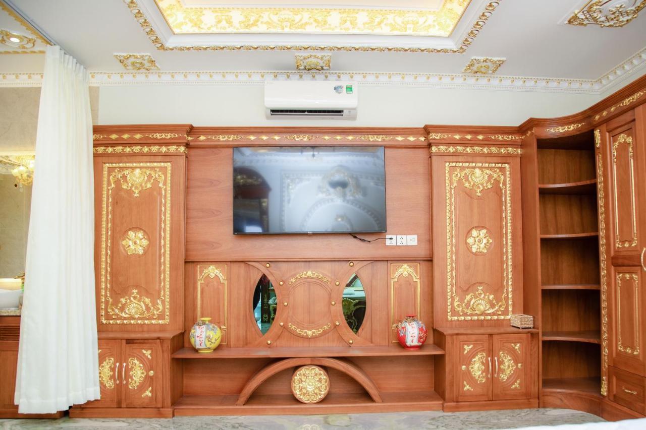 Tri Tam Hotel - Khach San Tri Tam Ben Luc Экстерьер фото