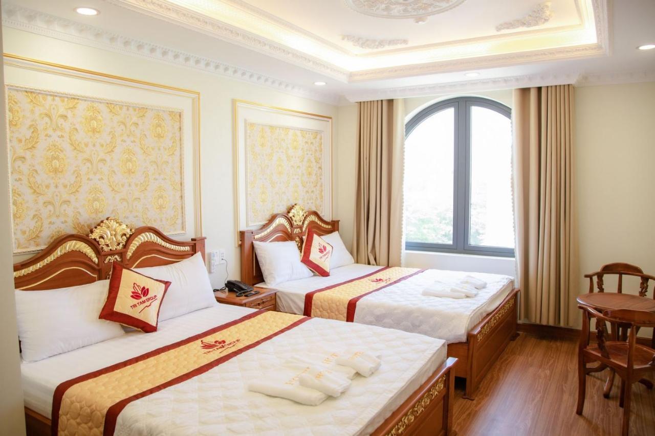 Tri Tam Hotel - Khach San Tri Tam Ben Luc Экстерьер фото
