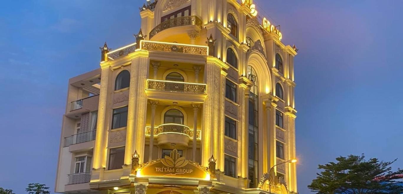 Tri Tam Hotel - Khach San Tri Tam Ben Luc Экстерьер фото